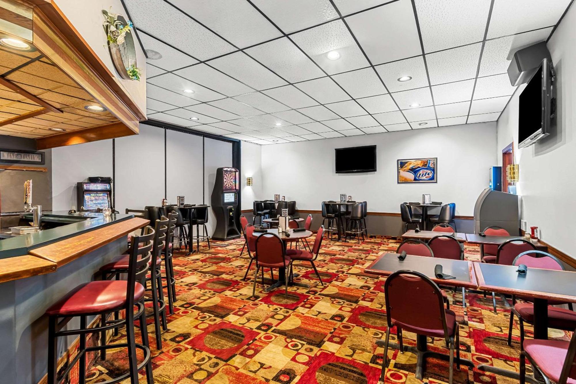 Quality Inn フォート・ドッジ エクステリア 写真